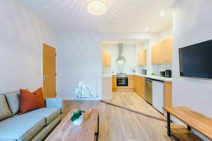 3 Bedroom Terraced House To Rent In Kelvin Grove, Newcastle, NE2