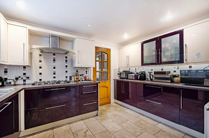 4 Bedroom Detached House For Sale In Sword Gardens, Rushy Platt, Swindon, SN5