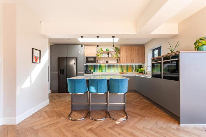 4 Bedroom House For Sale In Court Farm Road, Hove, BN3