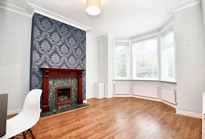 3 Bedroom Terraced House For Sale In Elleray Road, Salford, M6