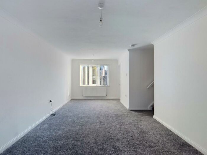 3 Bedroom Semi-Detached House To Rent In South Beach Estate, Blyth, NE24