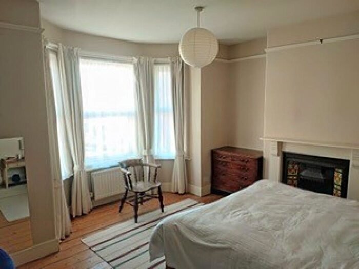 5 Bedroom House To Rent In Monk's Road, Exeter, EX4