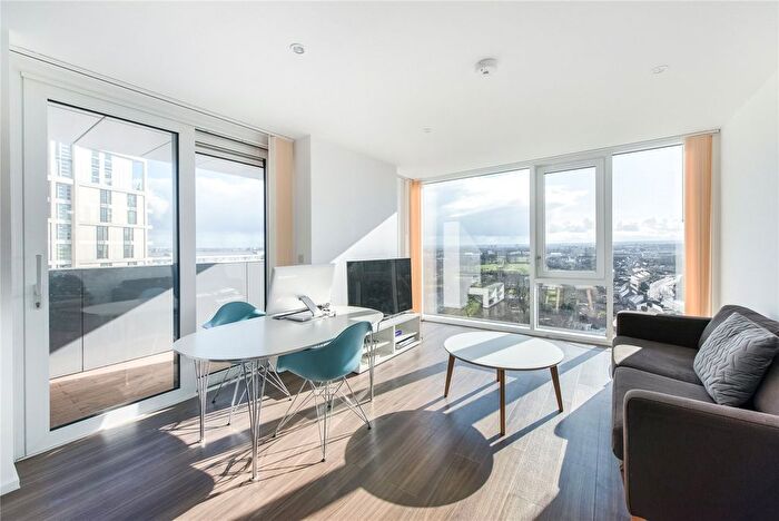 2 Bedroom Flat To Rent In Beacon Tower, Spectrum Way, London, SW18
