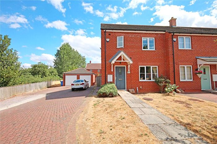 3 Bedroom End Of Terrace House For Sale In Sir Issac Newton Drive, Boston, PE21