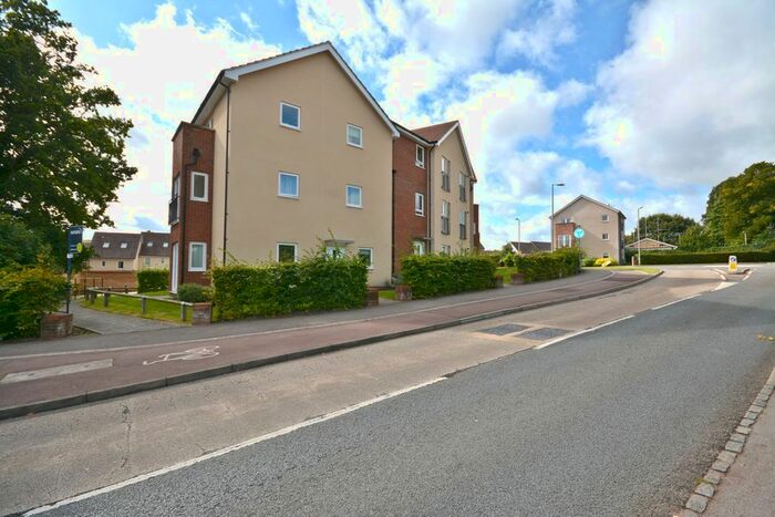 1 Bedroom Flat To Rent In Gibson Drive, The Parks, Bracknell, RG12