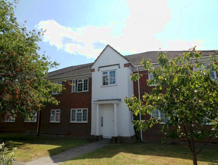 1 Bedroom Apartment To Rent In Kingfisher Way, Bicester, OX26