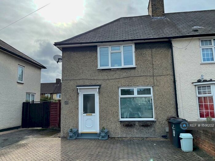 3 Bedroom Semi-Detached House To Rent In Rothwell Road, Dagenham, RM9