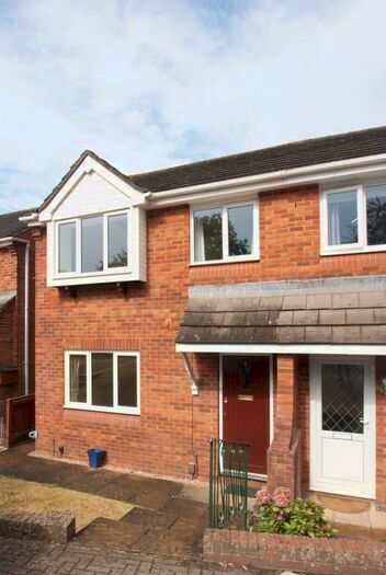 3 Bedroom Semi-Detached House To Rent In Tower Walk, Exeter, EX2
