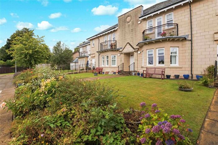 2 Bedroom Flat For Sale In Victoria Crescent, Helensburgh, G84