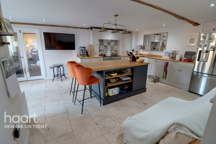 2 Bedroom Barn Conversion For Sale In Great North Road, South Muskham, NG23