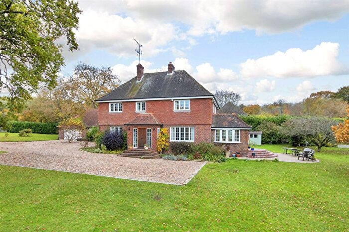 5 Bedroom Detached House For Sale In Smarden Road, Pluckley, Ashford, Kent, TN27