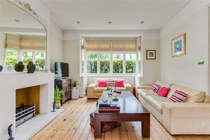 4 Bedroom Terraced House To Rent In Muncaster Road, SW11