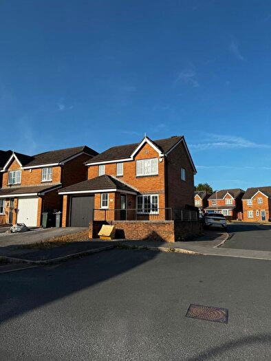 3 Bedroom Detached House To Rent In Lime Vale Way, Sheffield, BD6