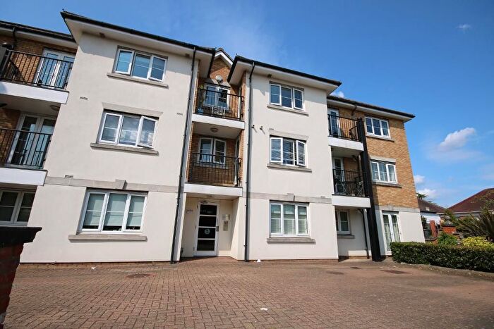 2 Bedroom Flat For Sale In Limeleaf Court, Hale Lane, Edgware, Middlesex, HA8