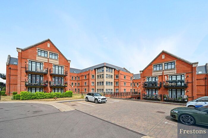 4 Bedroom Flat For Sale In Lancaster House, Marlborough Drive, Bushey, WD23
