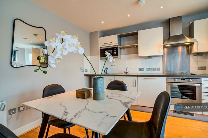 1 Bedroom Flat To Rent In Central Quay North, Bristol, BS1