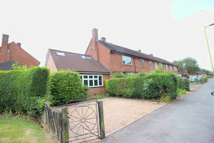 2 Bedroom Property To Rent In Hayling Road, Watford, WD19