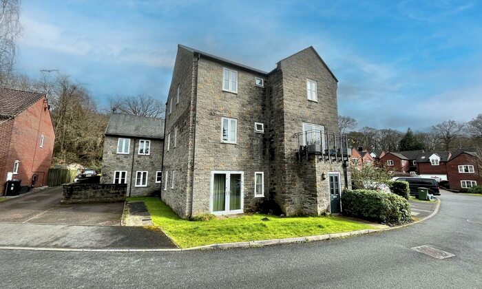 2 Bedroom Flat For Sale In Fairmoor Close, Parkend, Lydney, Gloucestershire, GL15