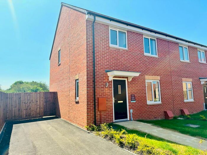 3 Bedroom Semi-Detached House To Rent In Towcester Court, Bourne, PE10