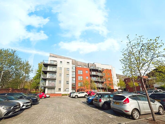 2 Bedroom Flat To Rent In Montmano Drive, Manchester, Greater Manchester, M20