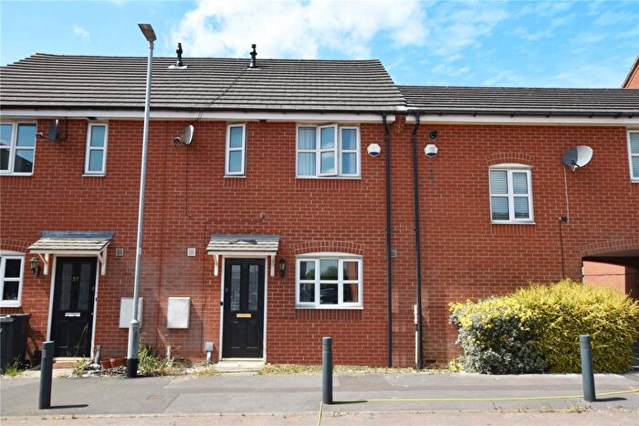 3 Bedroom Town House For Sale In Shire Road, Morley, Leeds, West Yorkshire, LS27