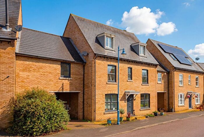 6 Bedroom Terraced House For Sale In New Hall Lane, Great Cambourne, CB23