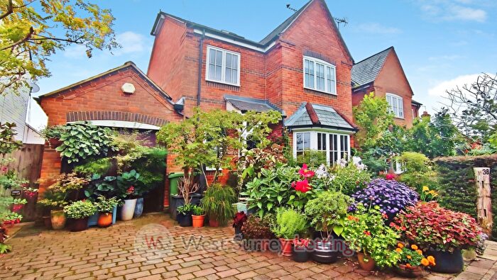 4 Bedroom Terraced House To Rent In Streets Heath, West End, Woking, GU24