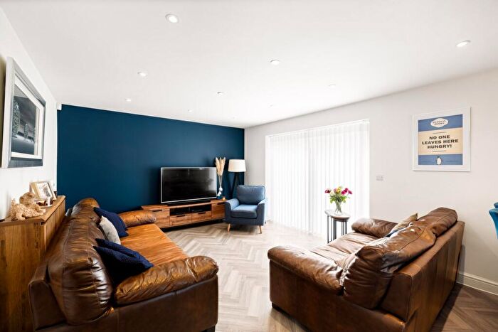 4 Bedroom Detached House For Sale In Luckhurst Road, River, Dover, CT17