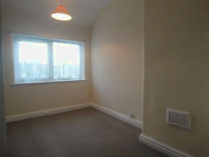 3 Bedroom Semi-Detached House To Rent In Abingdon Road South Reddish Stockport, SK5