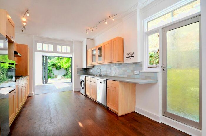 4 Bedroom Terraced House To Rent In Bridgeman Road, Acton Green, London, W4