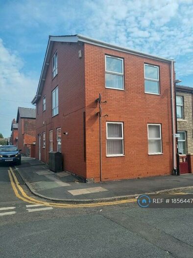 2 Bedroom Flat To Rent In Carrington Road, Chorley, PR7