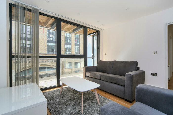 2 Bedroom Flat To Rent In Tyssen Street, London, E8