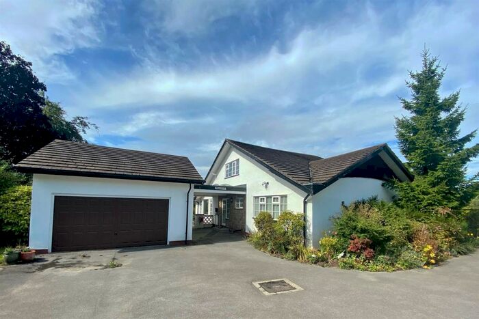 2 Bedroom Detached House For Sale In Rushton Fold, Mottram St. Andrew, SK10