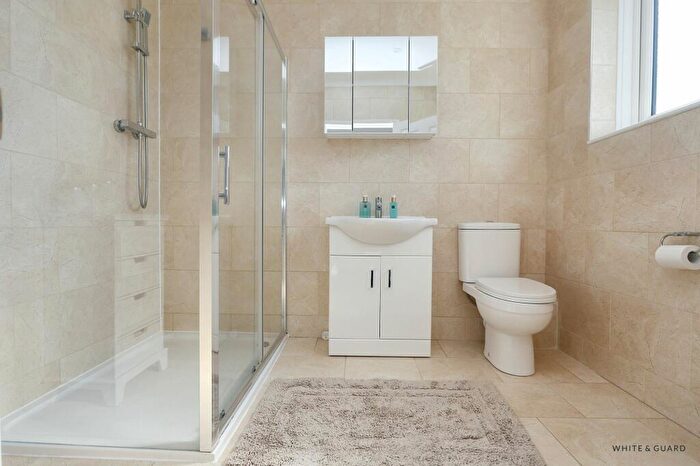 5 Bedroom Detached House For Sale In Chapel Lane, Curdridge, SO32