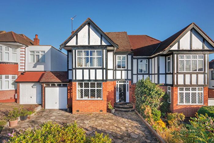 3 Bedroom Semi-Detached House For Sale In South Lodge Drive, London, N14