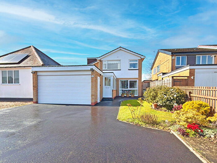 4 Bedroom Detached House For Sale In Alcester Road, Hollywood, B47