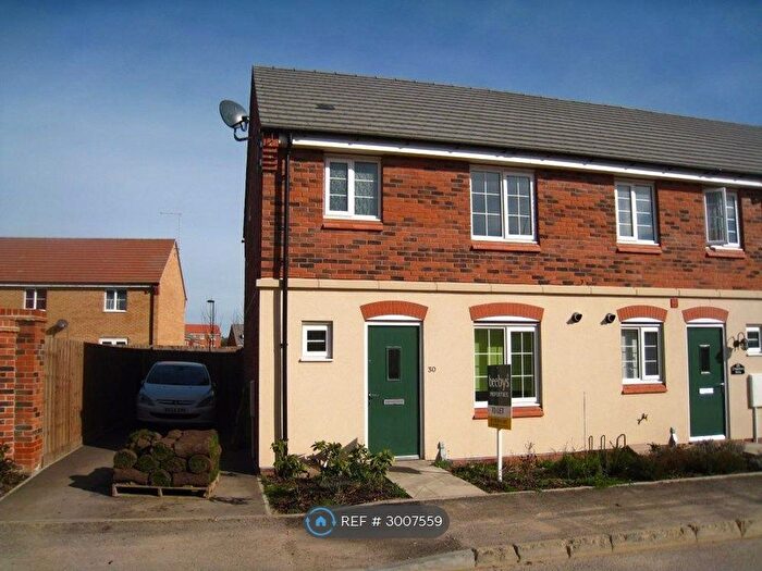 3 Bedroom Semi Detached House To Rent In Chepstow Drive, Bourne, PE10