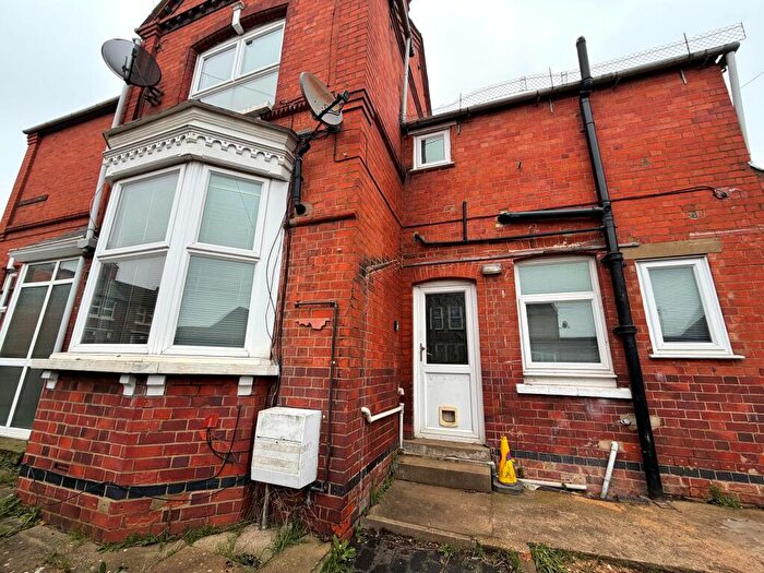 5 Bedroom House To Rent In College Street, Wellingborough, NN8