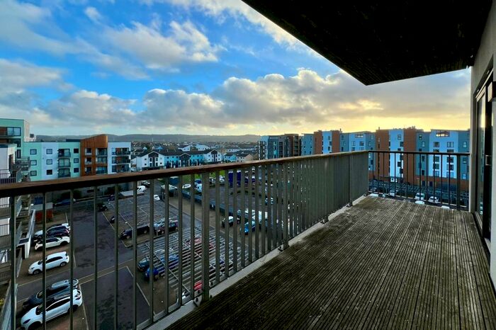 2 Bedroom Flat To Rent In Newfoundland Way, Portishead, Bristol, BS20