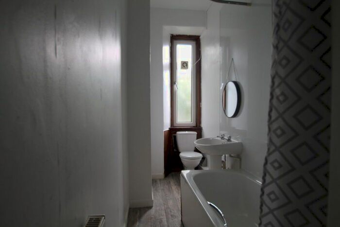 1 Bedroom Flat To Rent In Dens Road, Dundee, DD3