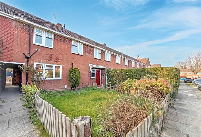 3 Bedroom Terraced House For Sale In Sealand Close, Sale, M33