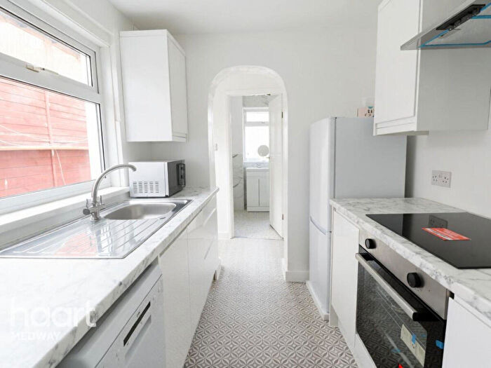 3 Bedroom Terraced House To Rent In Waghorn Street, Chatham, ME4