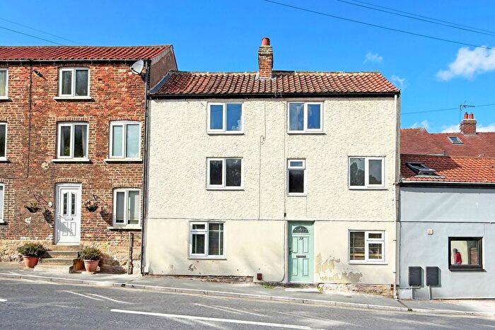 3 Bedroom Terraced House For Sale In Park Row, Knaresborough, HG5