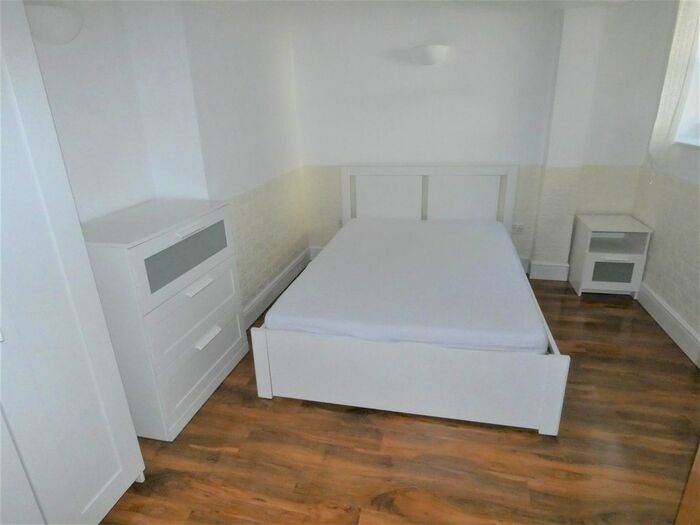1 Bedroom Flat To Rent In Wick Road, Hackney, London, E9