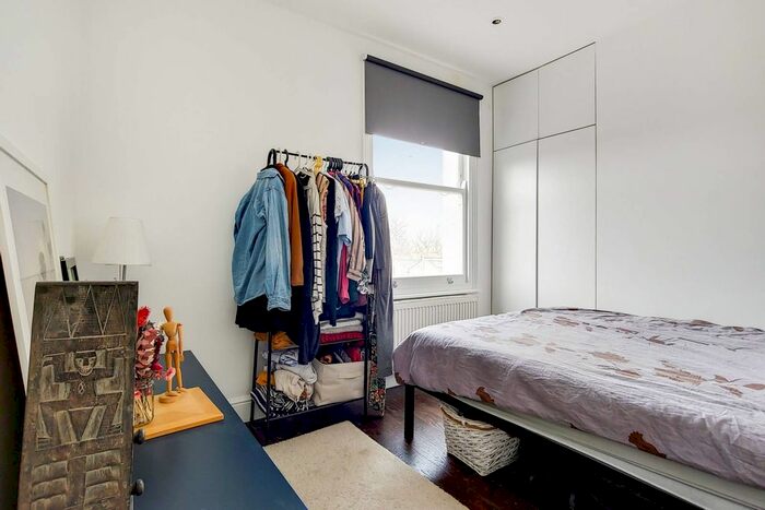 2 Bedroom Maisonette To Rent In Gillespie Road, Arsenal, London, N5