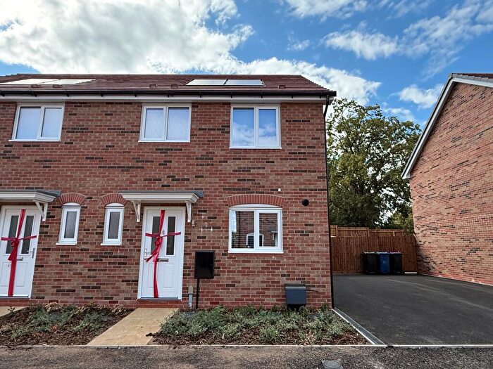 3 Bedroom Semi-Detached House To Rent In Starina Avenue, Nottingham, NG12