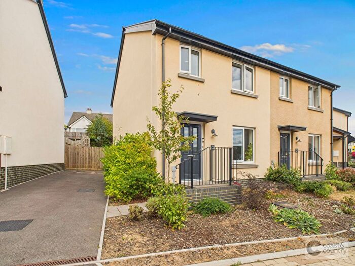 3 Bedroom Semi-detached House For Sale In Mistletoe View, Chudleigh, TQ13