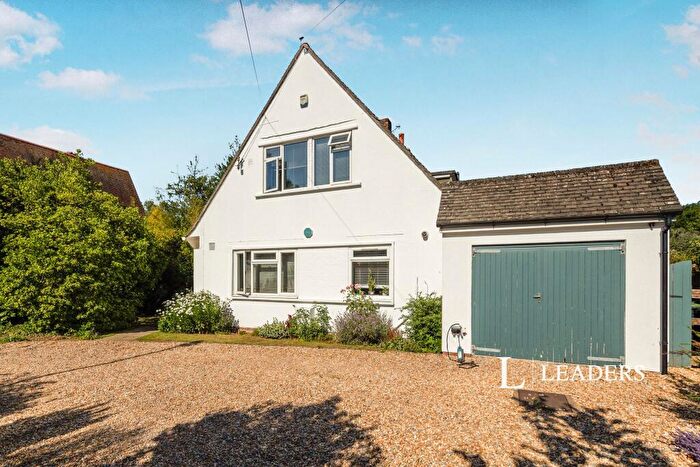 4 Bedroom Detached House To Rent In Southleigh Road, Havant, PO9