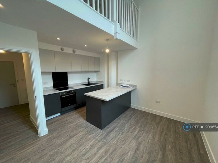 1 Bedroom Flat To Rent In Ellis Court, Kingswood, Bristol, BS15