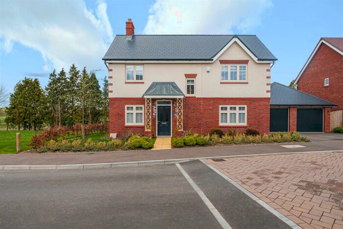 4 Bedroom Detached House For Sale In Vulcan Drive, Upavon, Pewsey, SN9